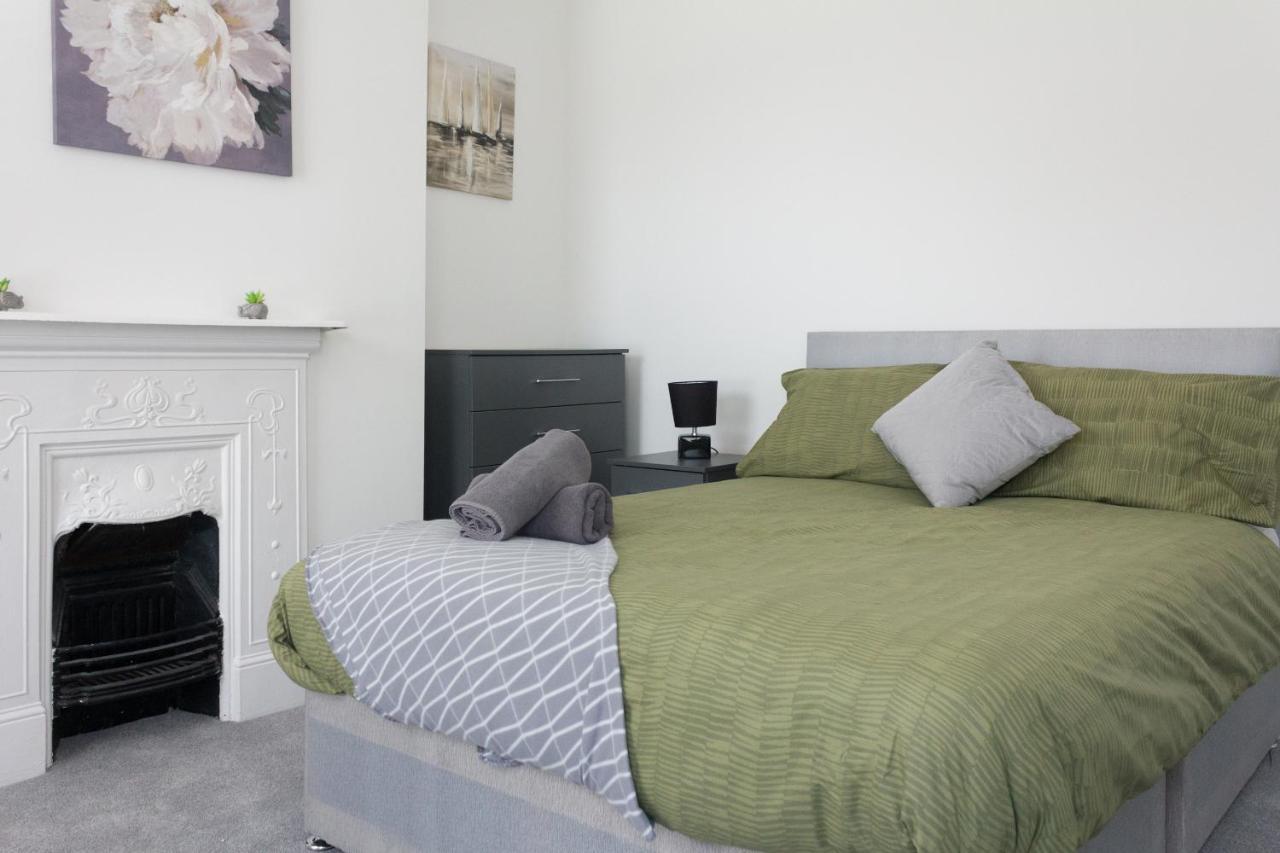 Boaler House, Modern 4 Bed House With Parking Sleeps 8 Villa ลิเวอร์พูล ภายนอก รูปภาพ